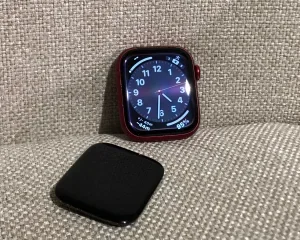 Apple Watch SE GPS & Cellular 44mm 液晶修理 — 修理の様子