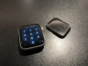 Apple Watch Series 1 GPS & Cellular 42mm 液晶修理 — 修理の様子