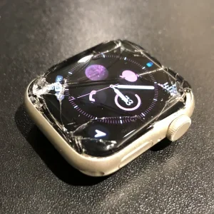 Apple Watch Series 9 GPS & Cellular 45mm 液晶修理 — 修理の様子