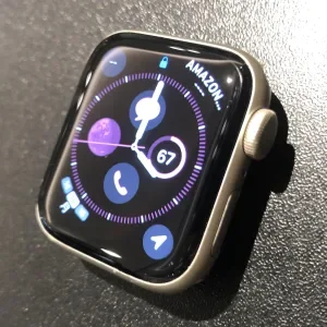 Apple Watch Series 4 GPS & Cellular 44mm 液晶修理 — 修理の様子