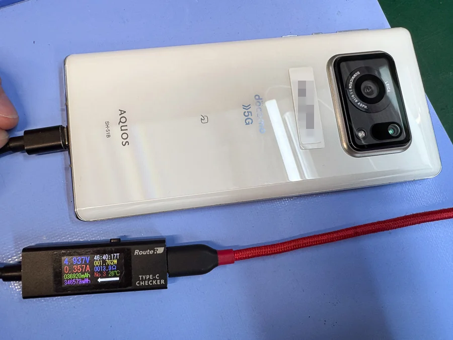 AQUOS sense7 基板修理 — 修理の様子