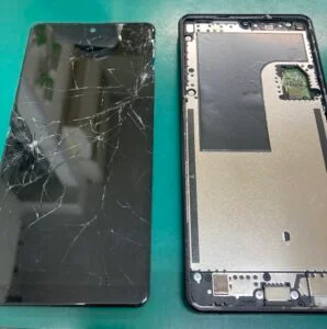 AQUOS zero6 液晶修理 — 修理の様子