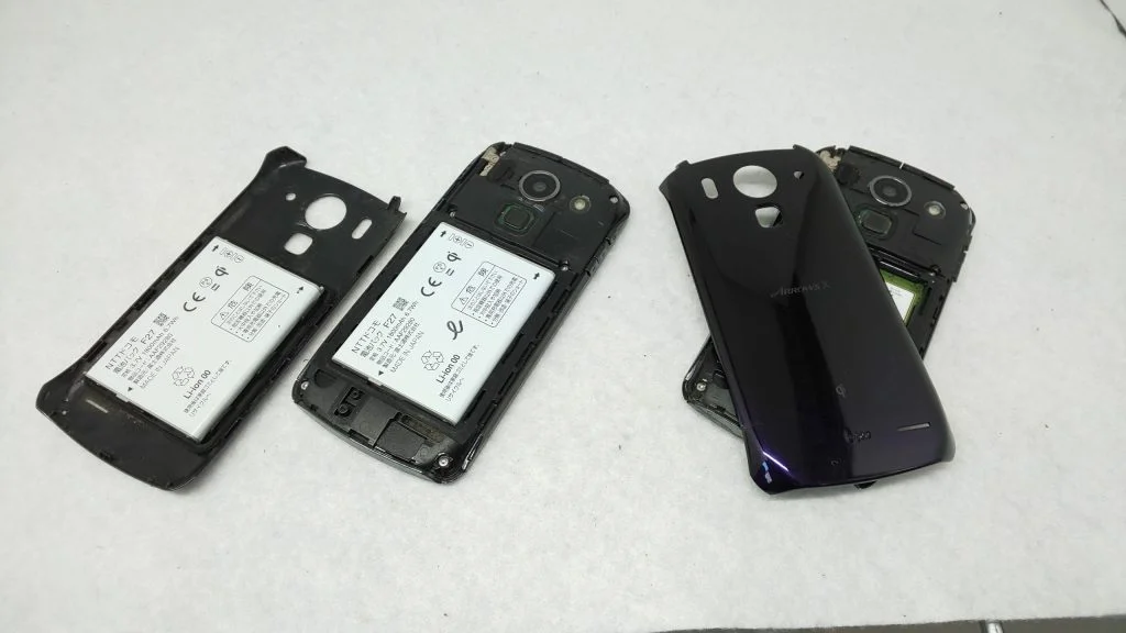 arrows U バッテリー交換 — 修理の様子