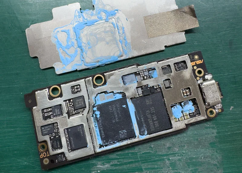 ZenFone 2 Laser ZE601KL WiFi修理 — 修理の様子