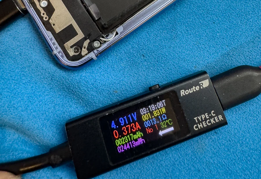 ZenFone Max (M2) ZB633KL 起動不良修理 — 修理の様子