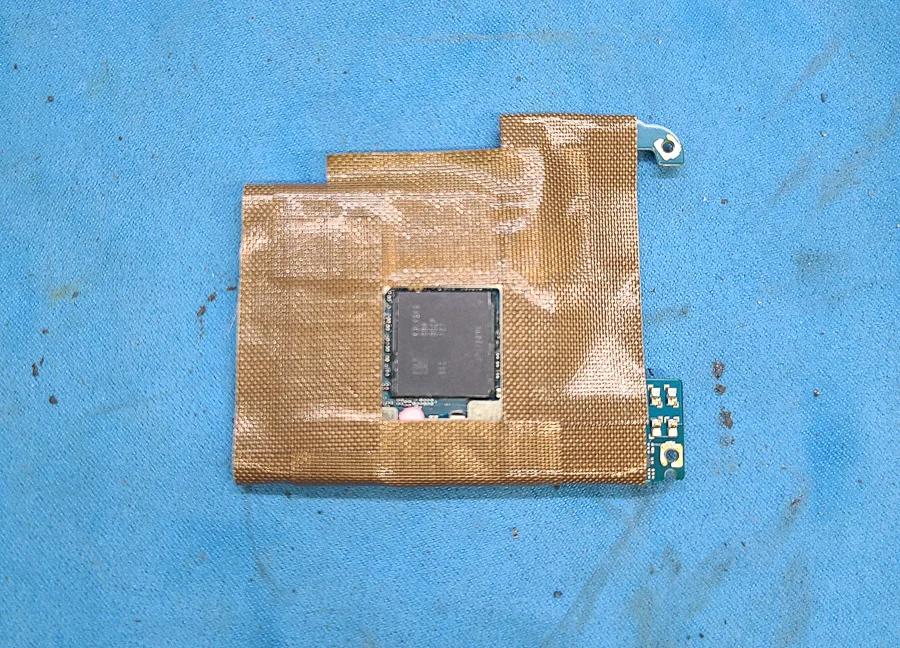 ZenFone Max (M2) ZB633KL 無線 WiFi修理 — 修理の様子