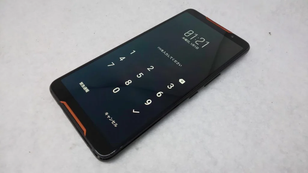 ZenFone 5Q ZC600KL 画面割れ修理 — 修理の様子