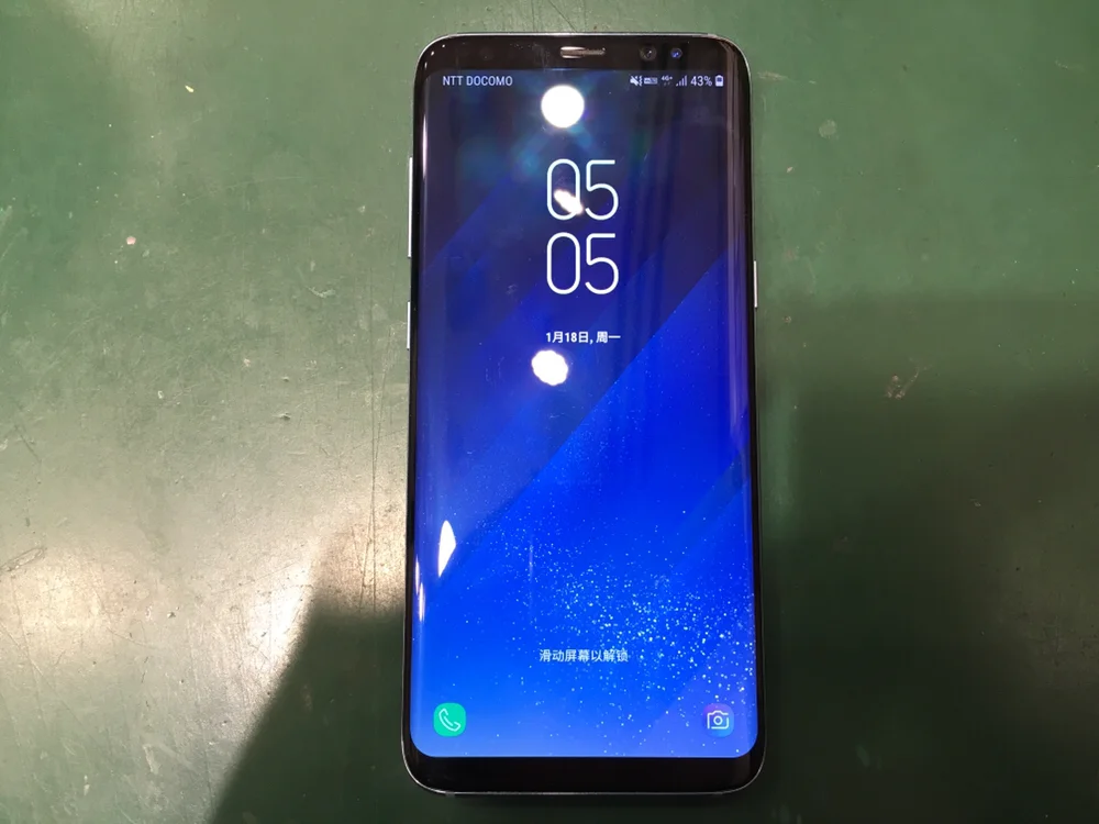 Galaxy A50 バックパネル修理 福岡市博多区 背面パネル修理 — 修理の様子