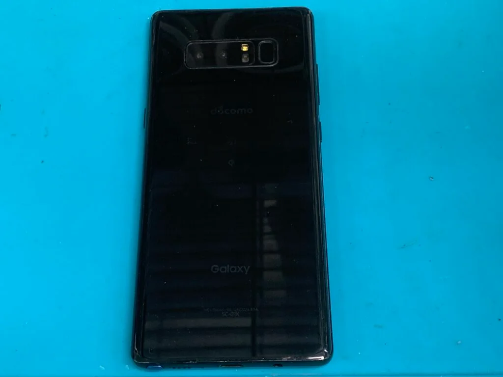 Galaxy Note10 バッテリー交換 — 修理の様子