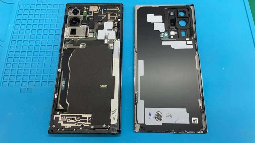 Galaxy S8+ バッテリー交換 — 修理の様子