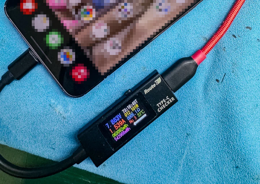 Galaxy S9 データ復旧 — 修理の様子