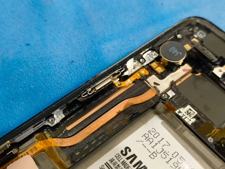 Galaxy S23 Ultra システム修復 — 修理の様子