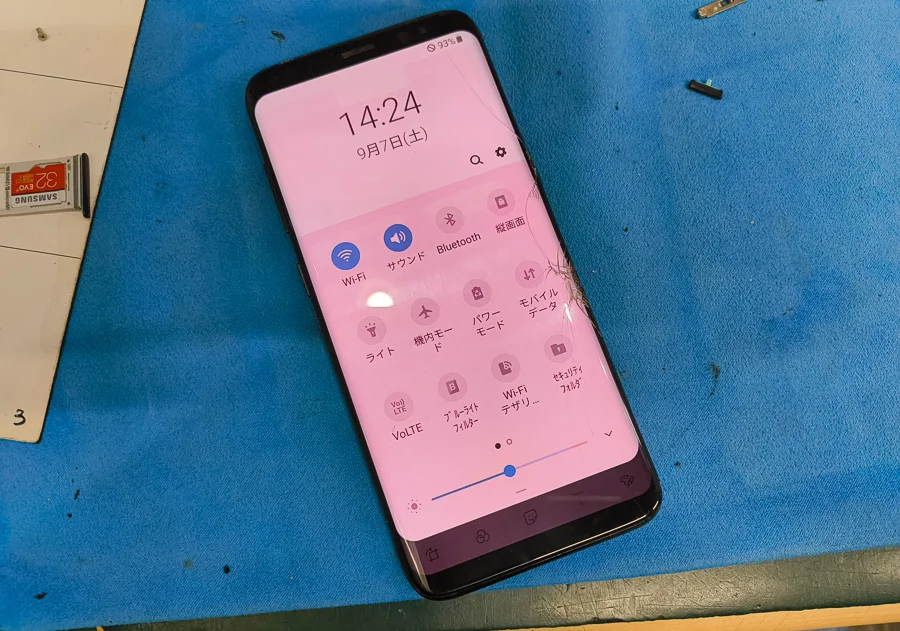 Galaxy A41(日本版) 通信修理 — 修理の様子