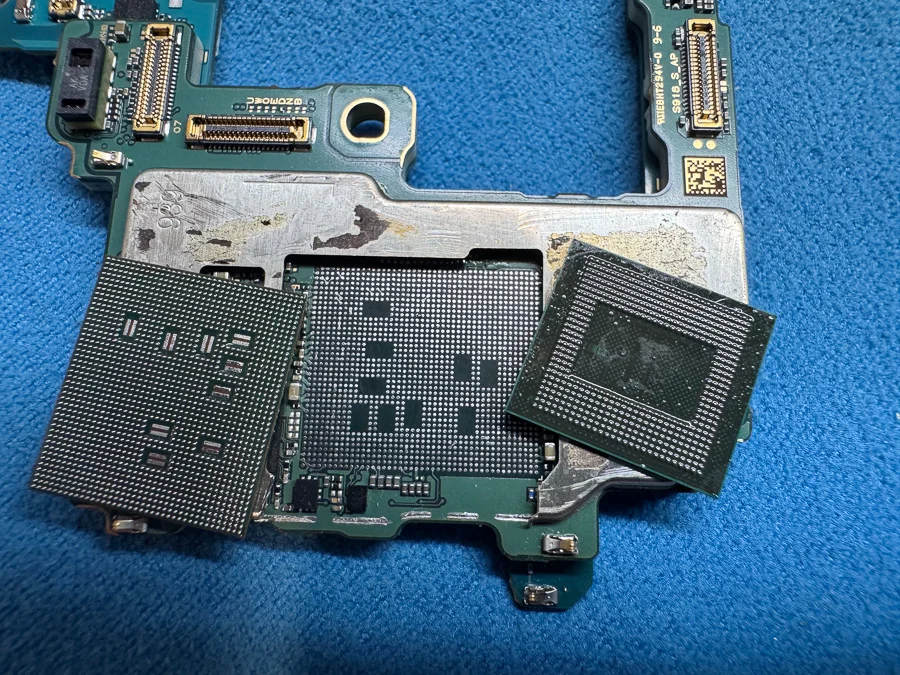 Galaxy A41(日本版) システム修復 — 修理の様子