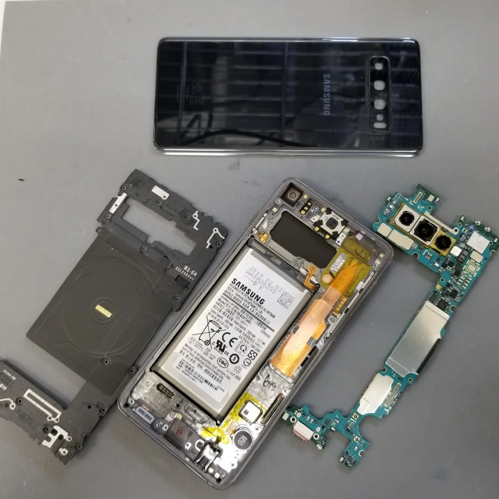 Galaxy S23 Ultra ボタン修理 — 修理の様子