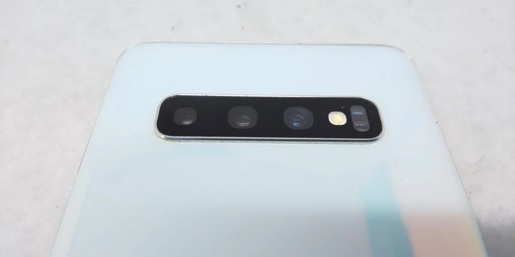 Galaxy Note Edge カメラ修理 — 修理の様子