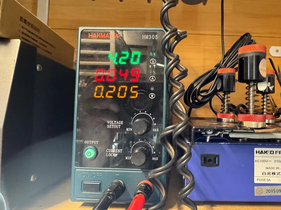 Galaxy Note10+ 充電口修理 — 修理の様子