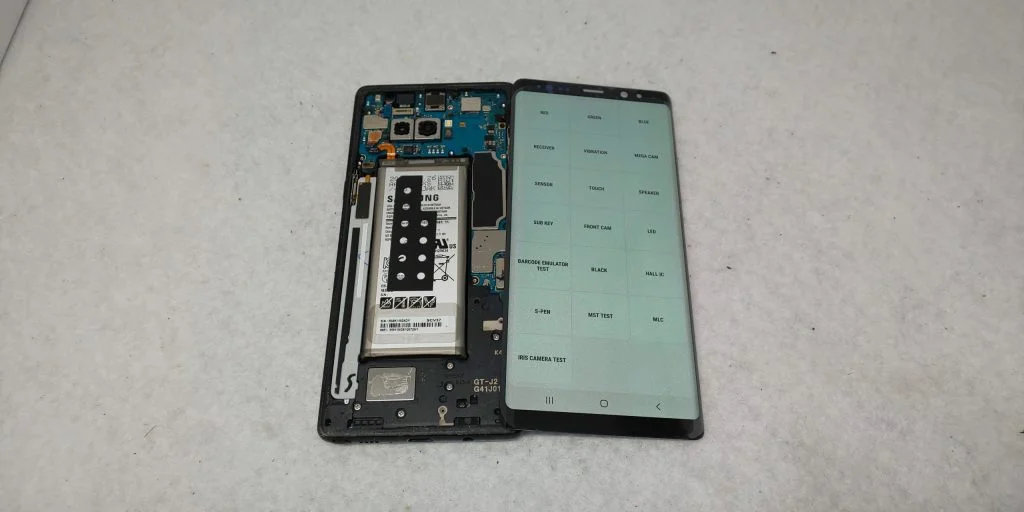 Galaxy Note Edge 液晶修理 — 修理の様子