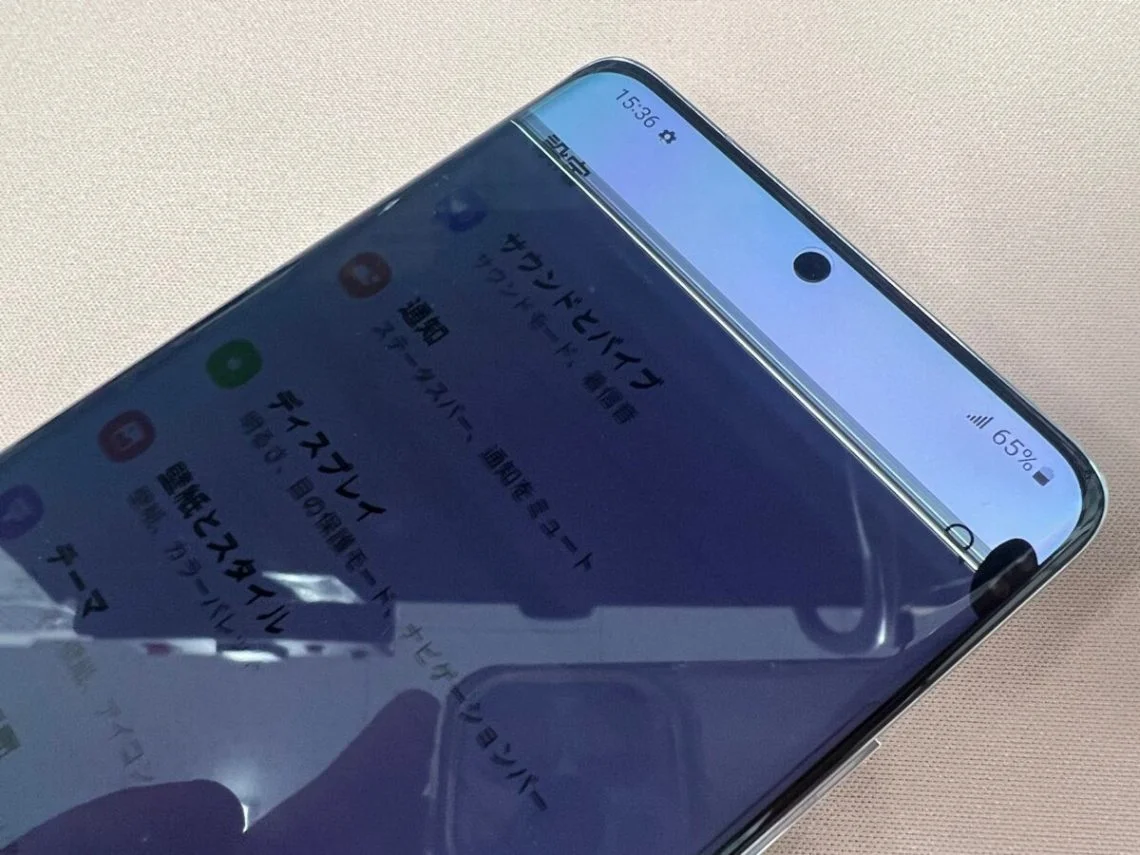 Galaxy A51 5G(日本版) 液晶修理 — 修理の様子