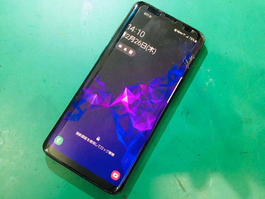 Galaxy Note Edge 画面割れ修理 — 修理の様子