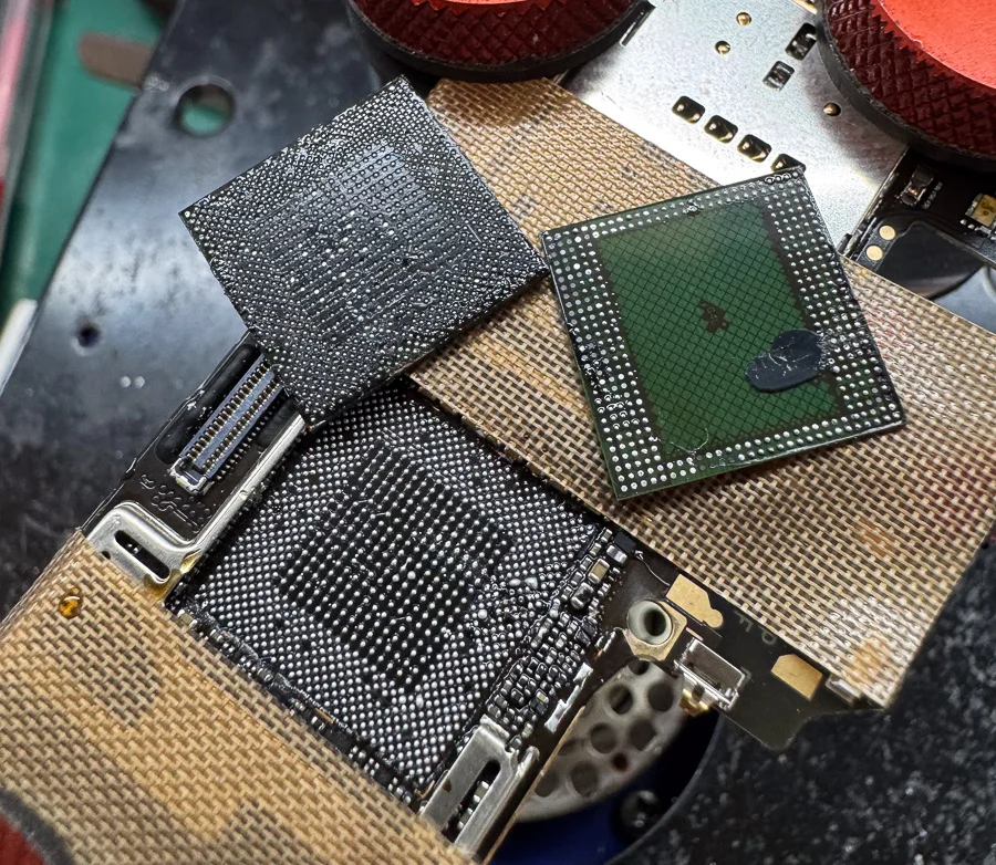 HUAWEI P9 システム修復 — 修理の様子