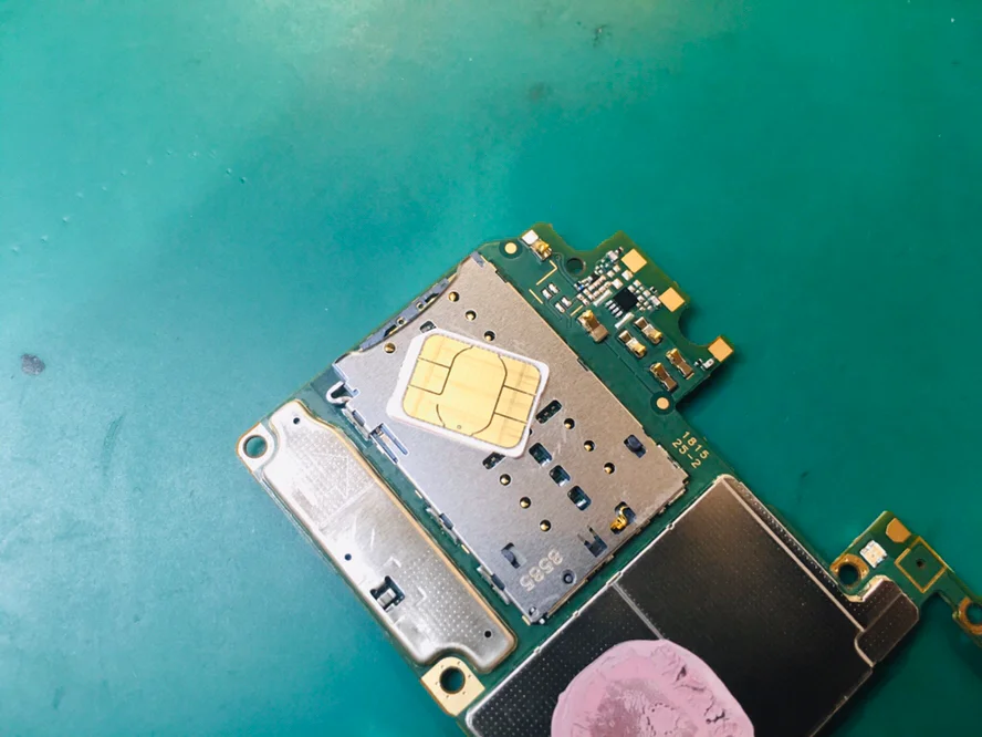 HUAWEI P10 lite データ復旧 — 修理の様子