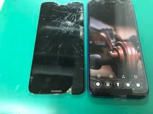 HUAWEI nova 液晶修理 — 修理の様子