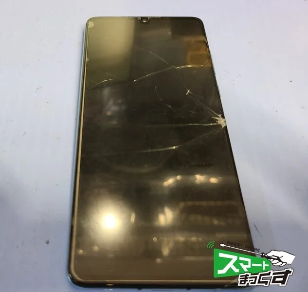 HUAWEI nova lite 画面割れ修理 — 修理の様子