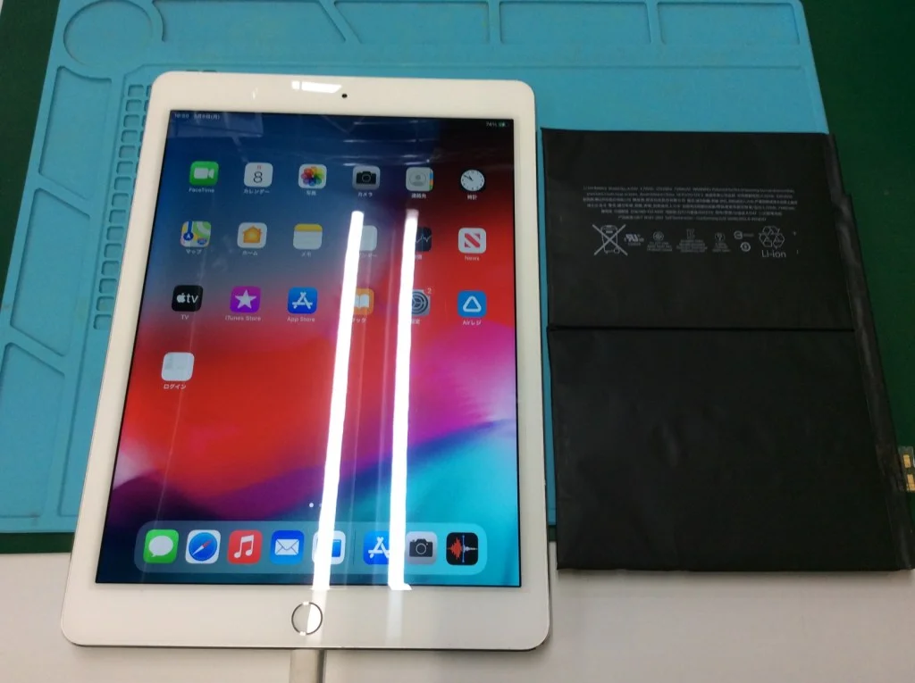 iPad Pro 11 第1世代 2018 バッテリー交換 — 修理の様子