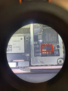 iPad mini 1 2012 基板修理 — 修理の様子