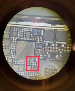 iPad Pro 12.9 第6世代 2022 無線 WiFi修理 — 修理の様子