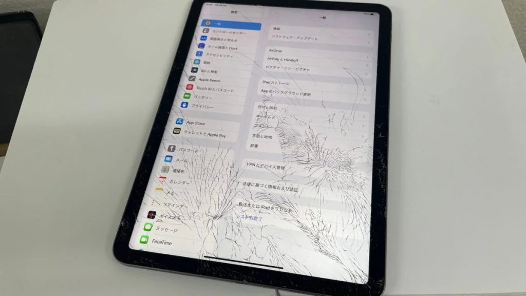iPad Pro 12.9 第3世代 2018 液晶修理 — 修理の様子
