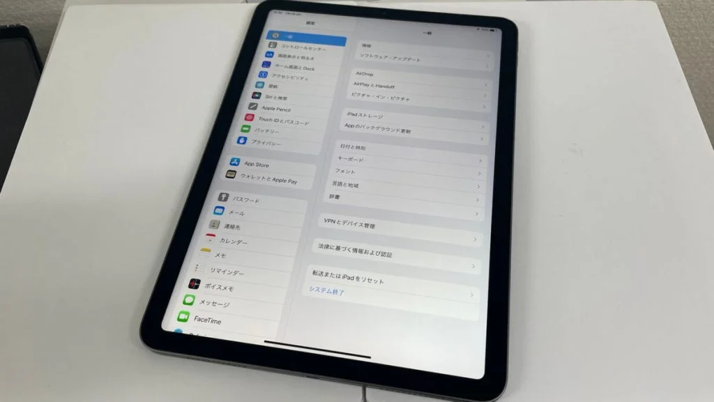 iPad mini 4 2015 液晶修理 — 修理の様子