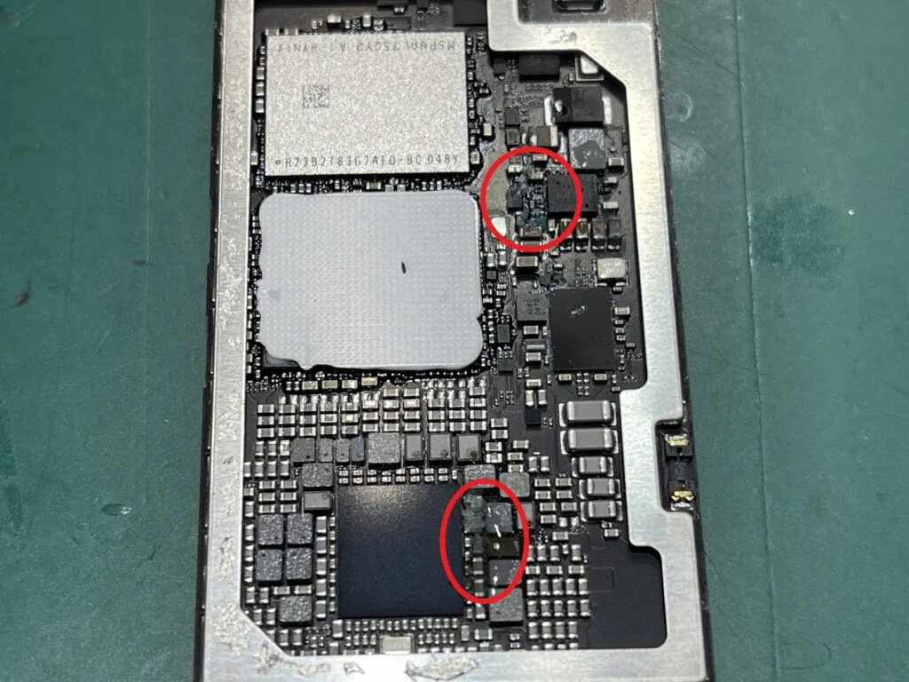 iPad 11 2024 水没修理 — 修理の様子