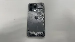 iPhone 14 Plus データ復旧 — 修理の様子