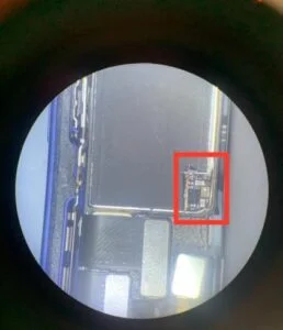 iPhone SE 第1世代 起動不良修理 — 修理の様子