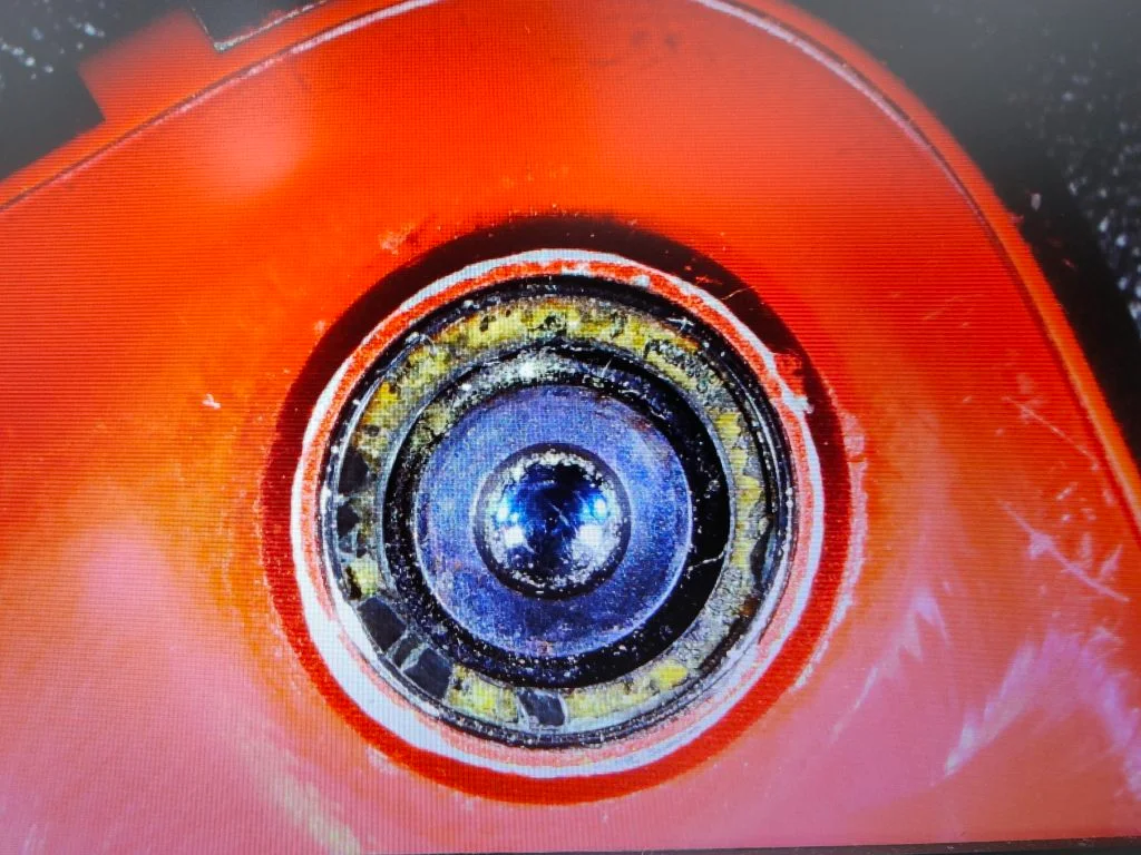 iPhone 15 Plus カメラ修理 — 修理の様子