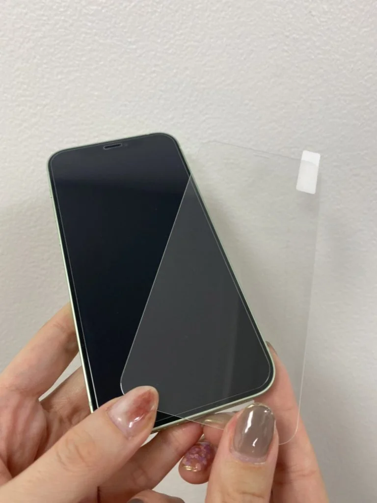 iPhone 16e カメラ修理 — 修理の様子