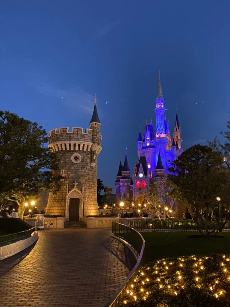 iPhone 16 Pro リア カメラ修理 — 修理の様子