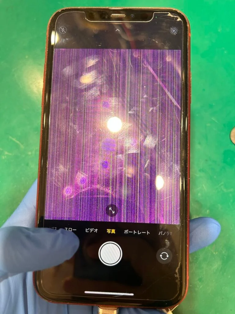 iPhone 15 Pro カメラ修理 — 修理の様子