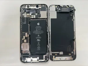 iPhone 15 Plus 顔認証修理・ Face ID修理 — 修理の様子