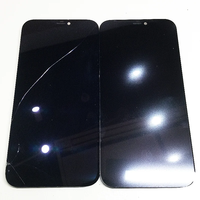 iPhone 15 Pro Max 液晶修理 — 修理の様子