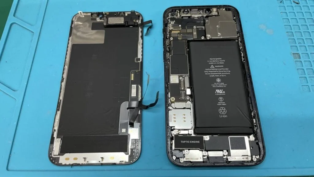 iPhone 11 Pro Max 液晶修理 — 修理の様子