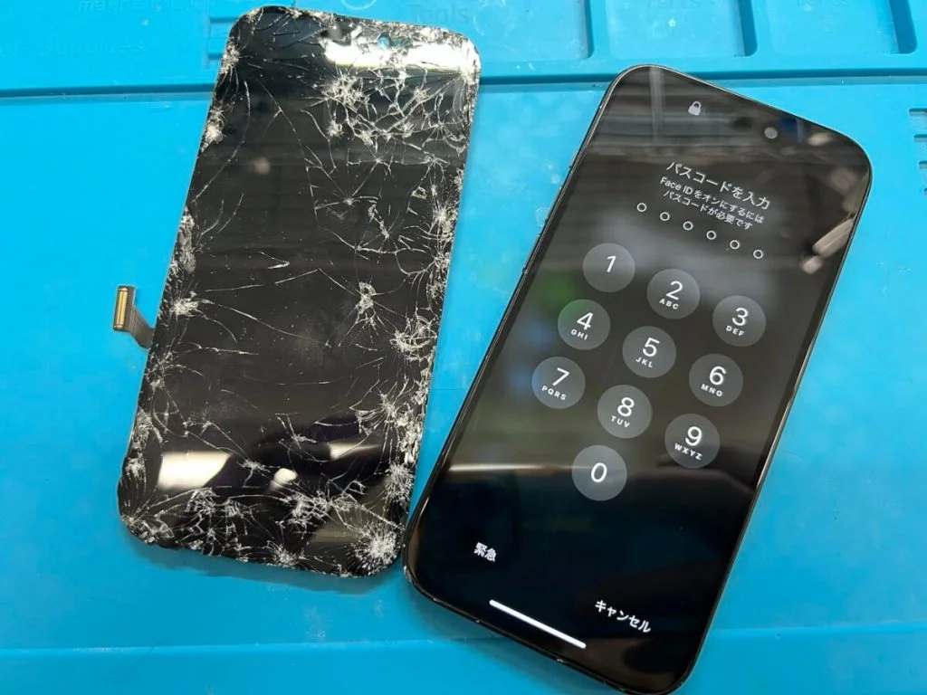 iPhone 16 Pro Max 液晶修理 — 修理の様子