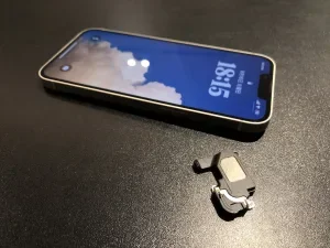 iPhone 8 マイク修理 — 修理の様子