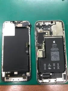 iPhone 13 Pro Max 水没修理 — 修理の様子