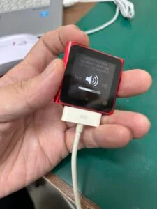 iPod nano 6 バッテリー交換 | スマホ修理工房 東京店