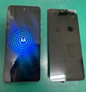 moto z 液晶修理 — 修理の様子