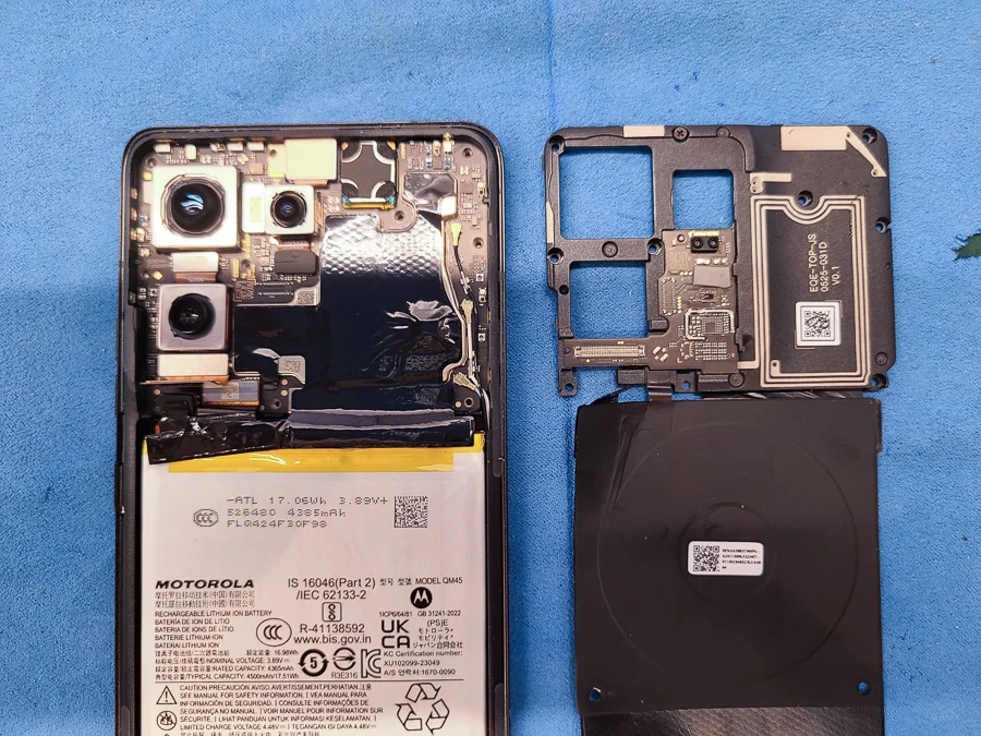 moto g10 power 液晶修理 — 修理の様子