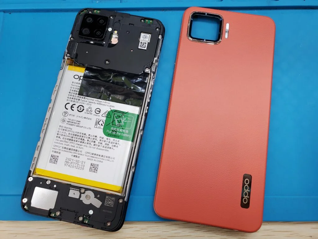 OPPO Find X2 Pro WiFi修理 — 修理の様子